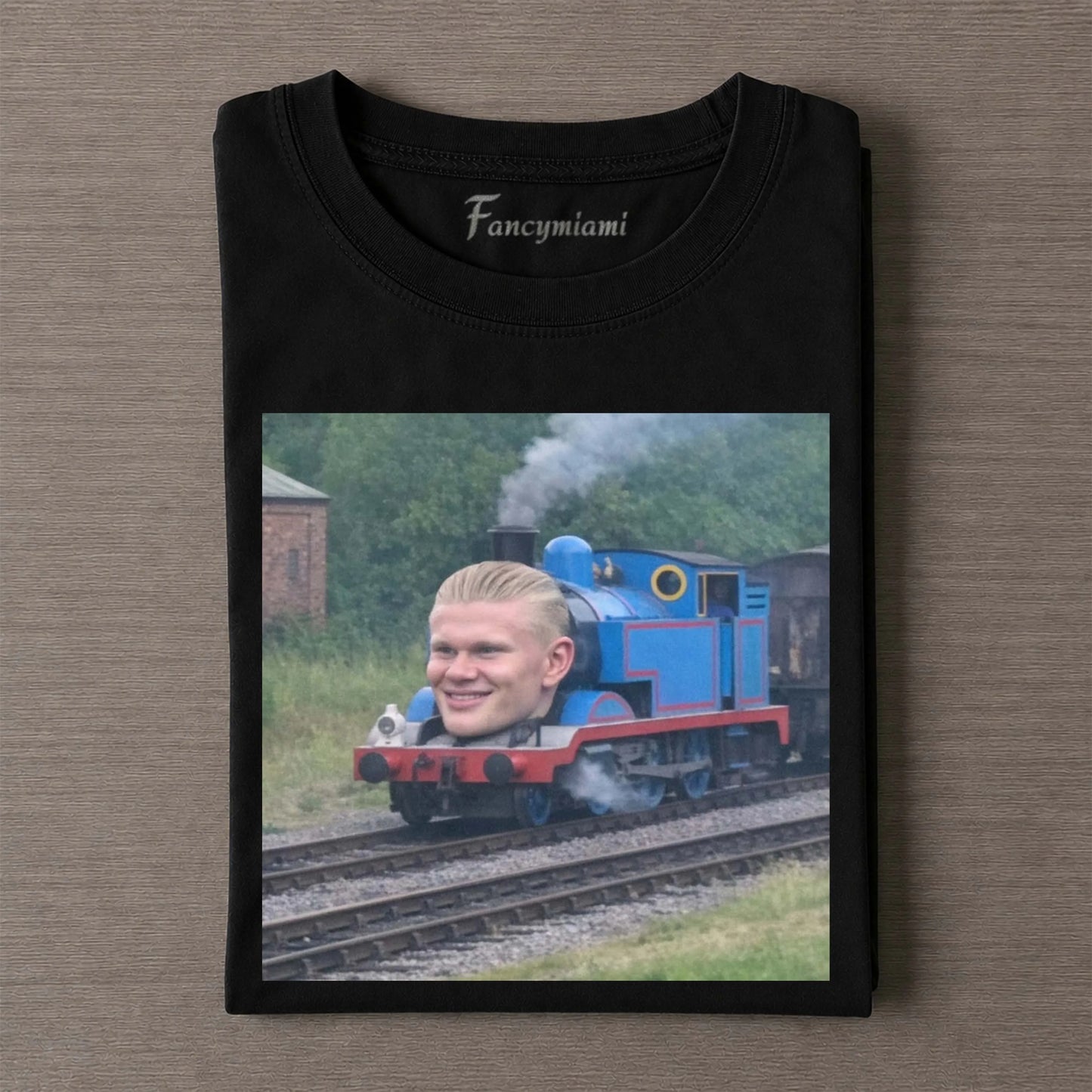 VINTAGE CARTOON-ZUG-MASHUP-PORTRAIT FADED TEE