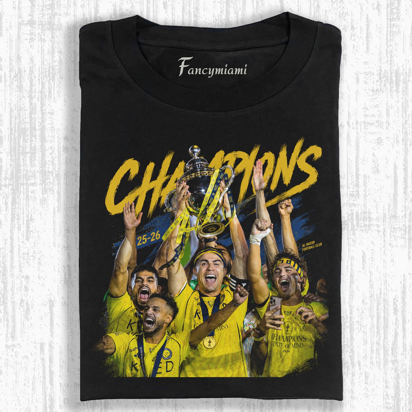 VINTAGE GELBES FUSSBALLTRIKOT CHAMPION DISTRESSED T-SHIRT