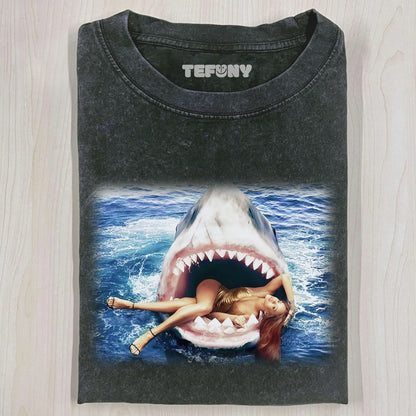 RIHANNA T-SHIRT