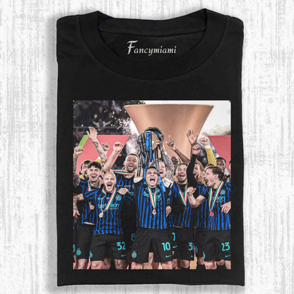VINTAGE FOOTBALL CHAMP DISTRESSED GRAPHIC TEE