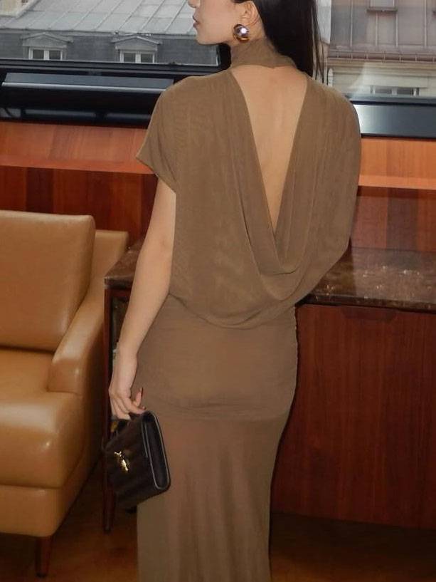 Back Swing Collar Pleated Maxi Dress