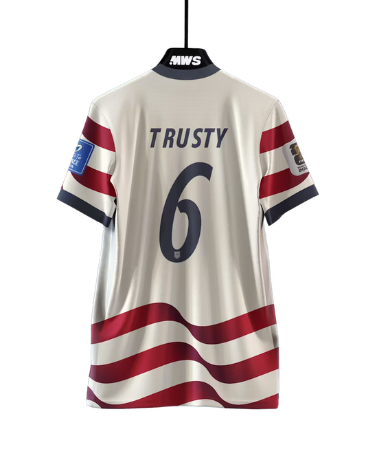 Auston Trusty : tenues de match