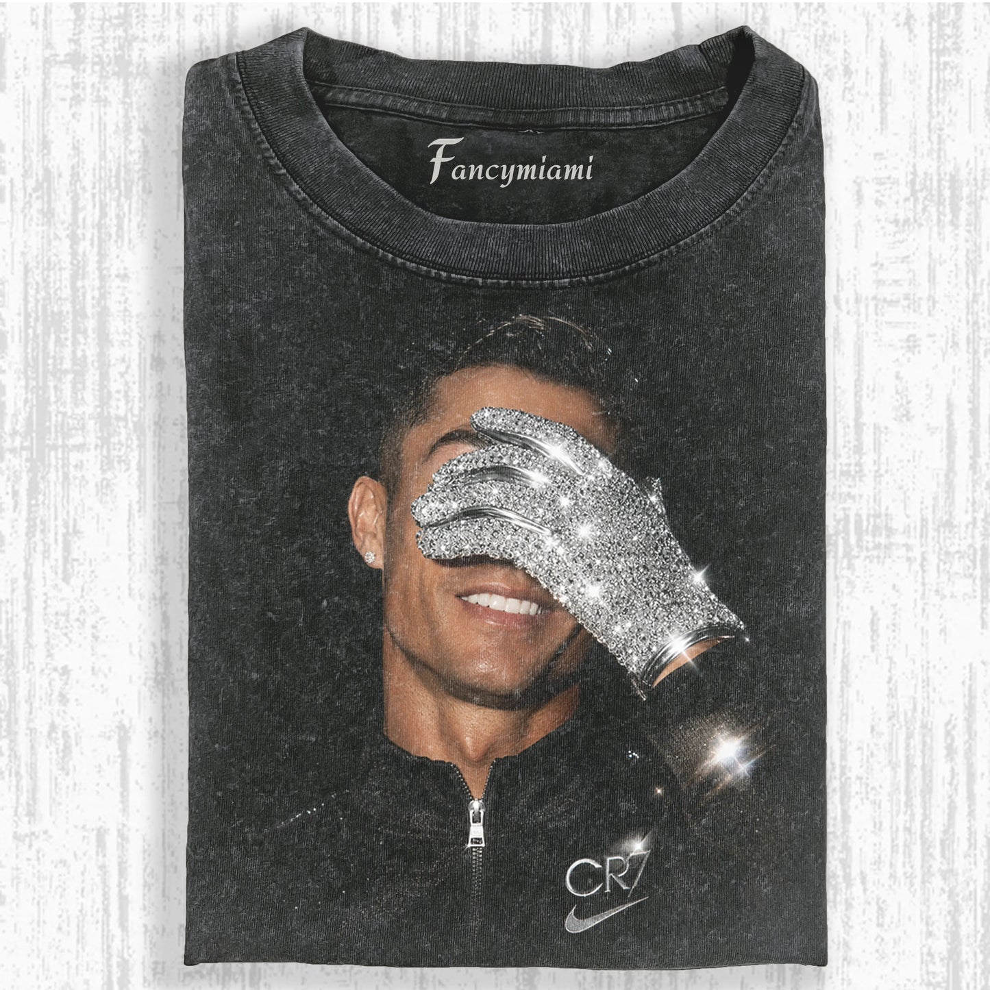 RETRO FOOTBALL LEGEND PORTRAIT FADED GRAPHIC TEE