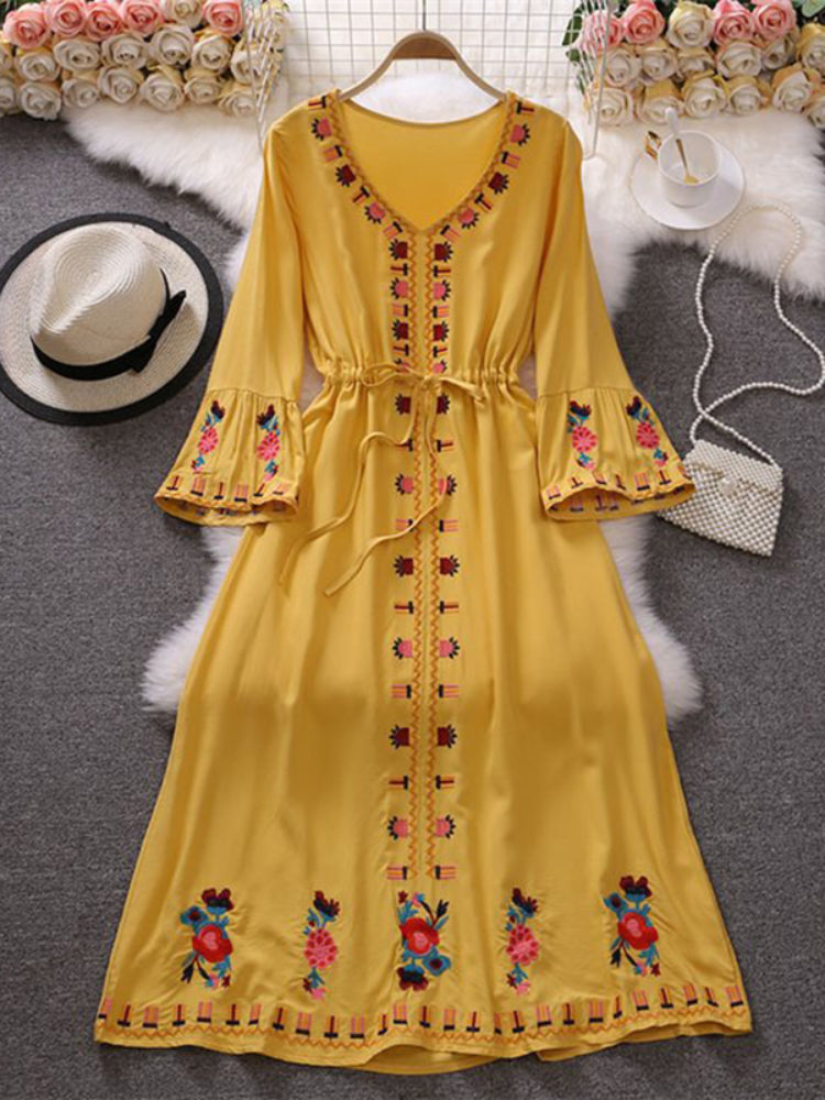 Summer Retro Fashion Elegant Embroidered V-neck A-line Holiday Swing Maxi Dress