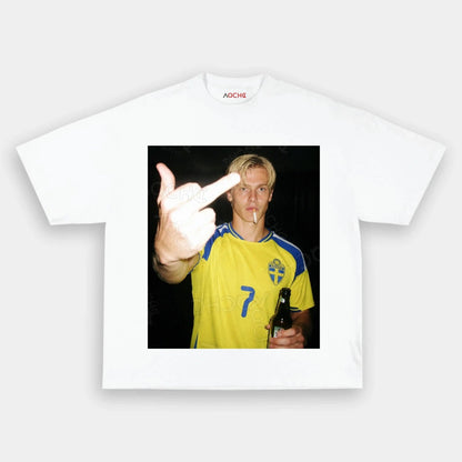 T-shirt style football Suède 6