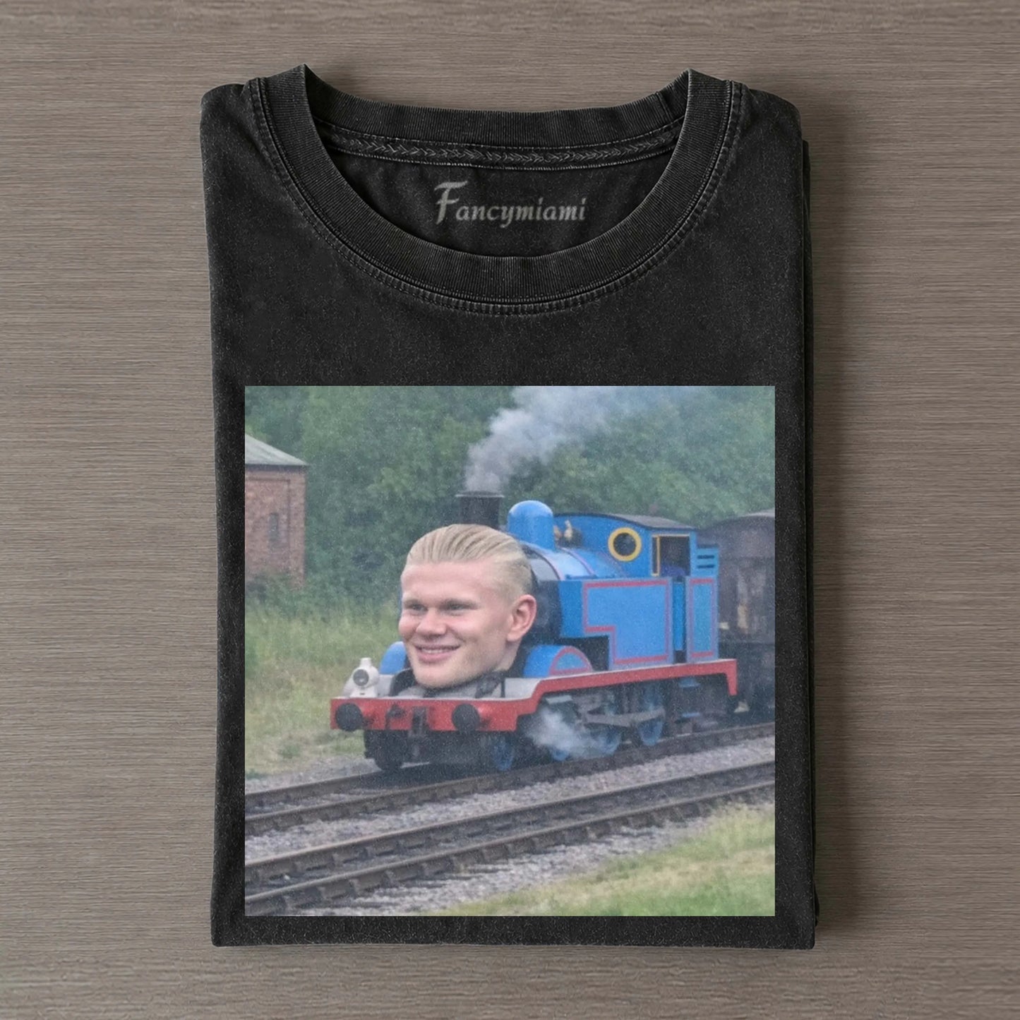 VINTAGE CARTOON-ZUG-MASHUP-PORTRAIT FADED TEE