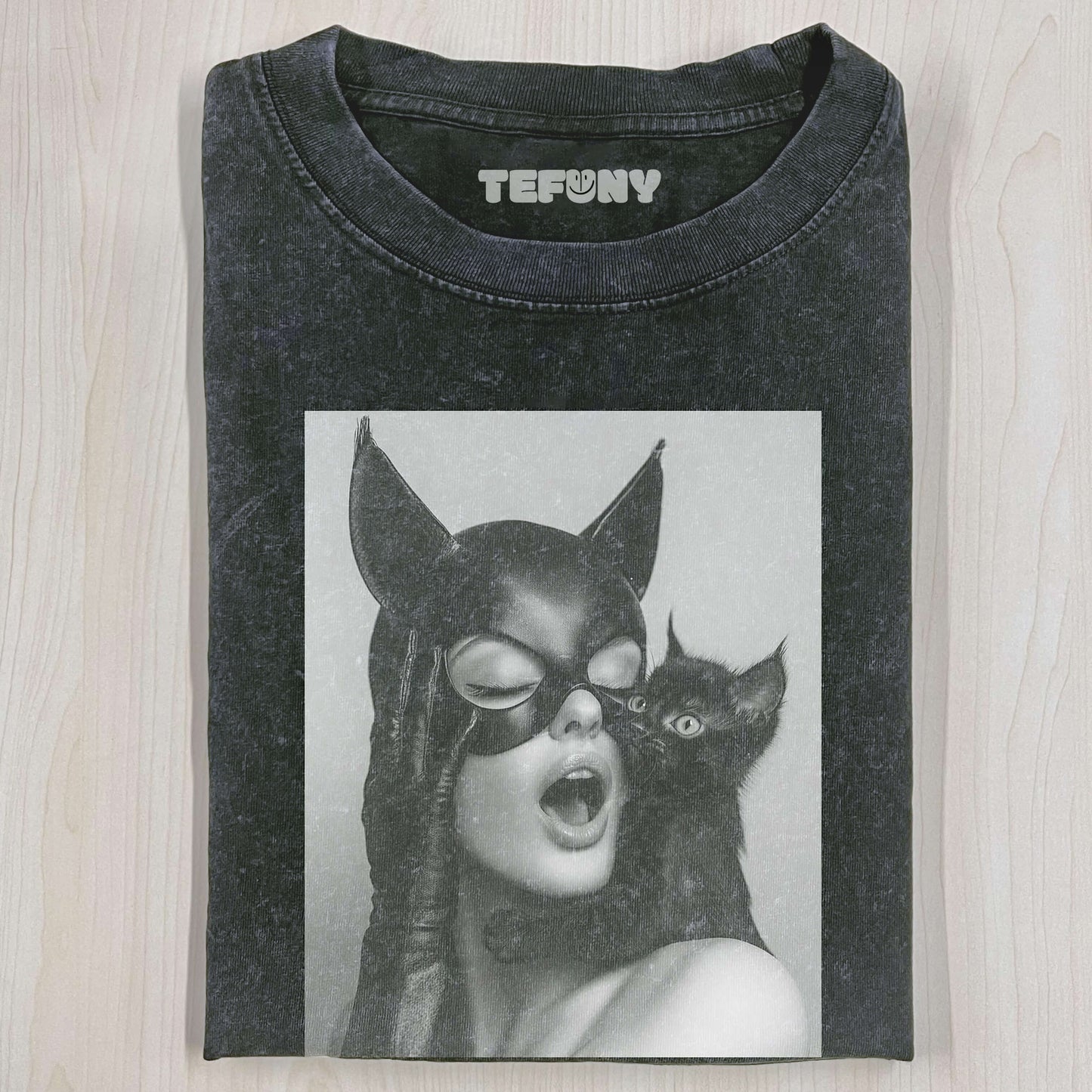 BUNNY AND CAT T-SHIRT