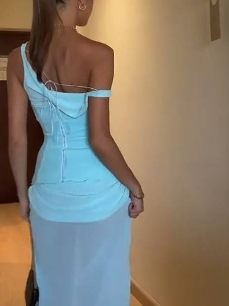 Oblique Shoulder Perspective Skirt Maxi Dress